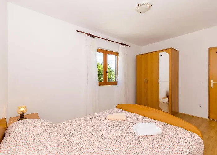 Apartment Lavcevic *